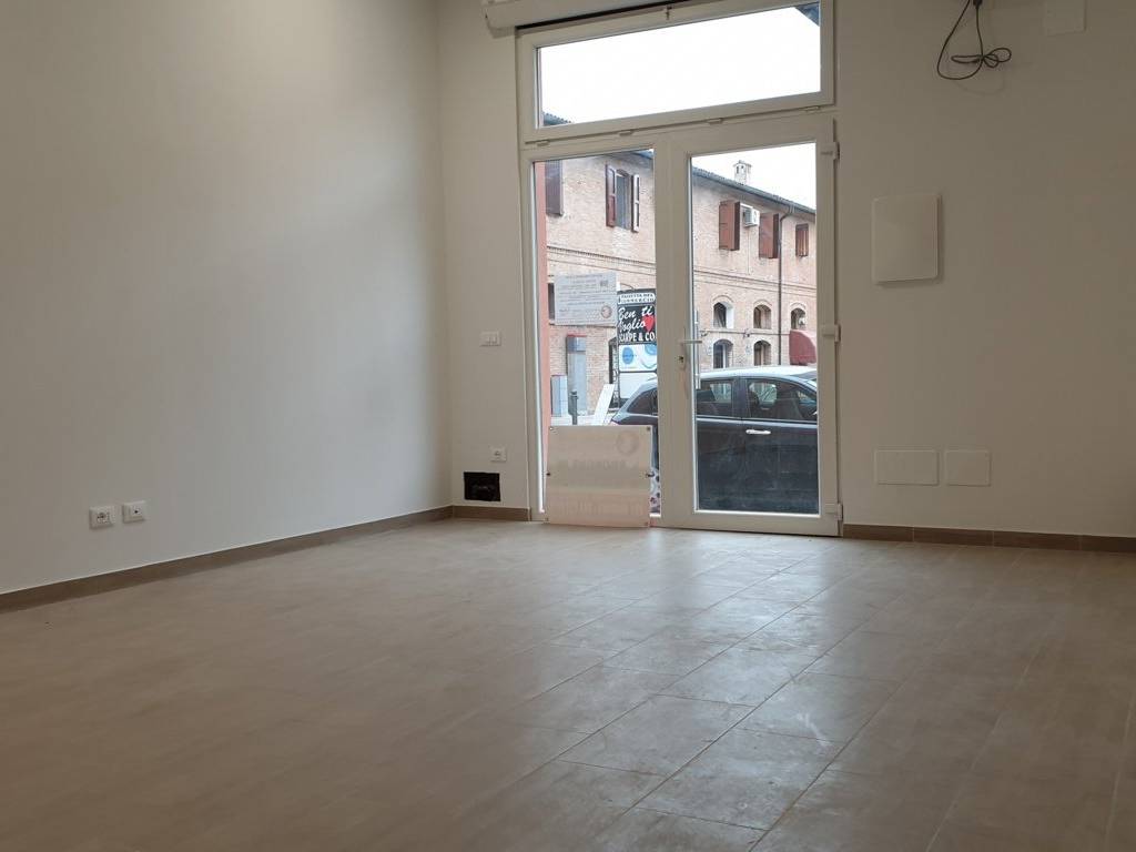 negozio in affitto a Bentivoglio