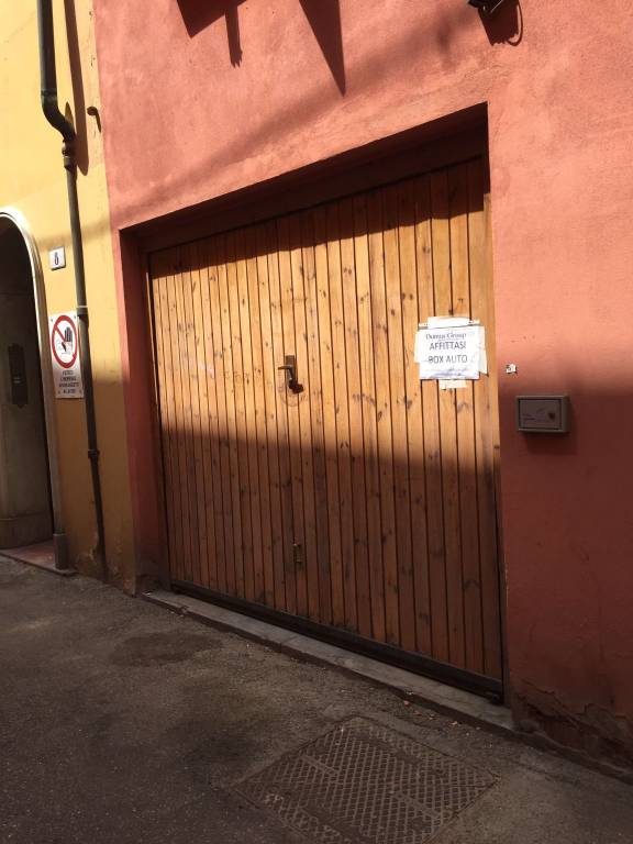 locale di sgombero in affitto a Bologna in zona San Vitale
