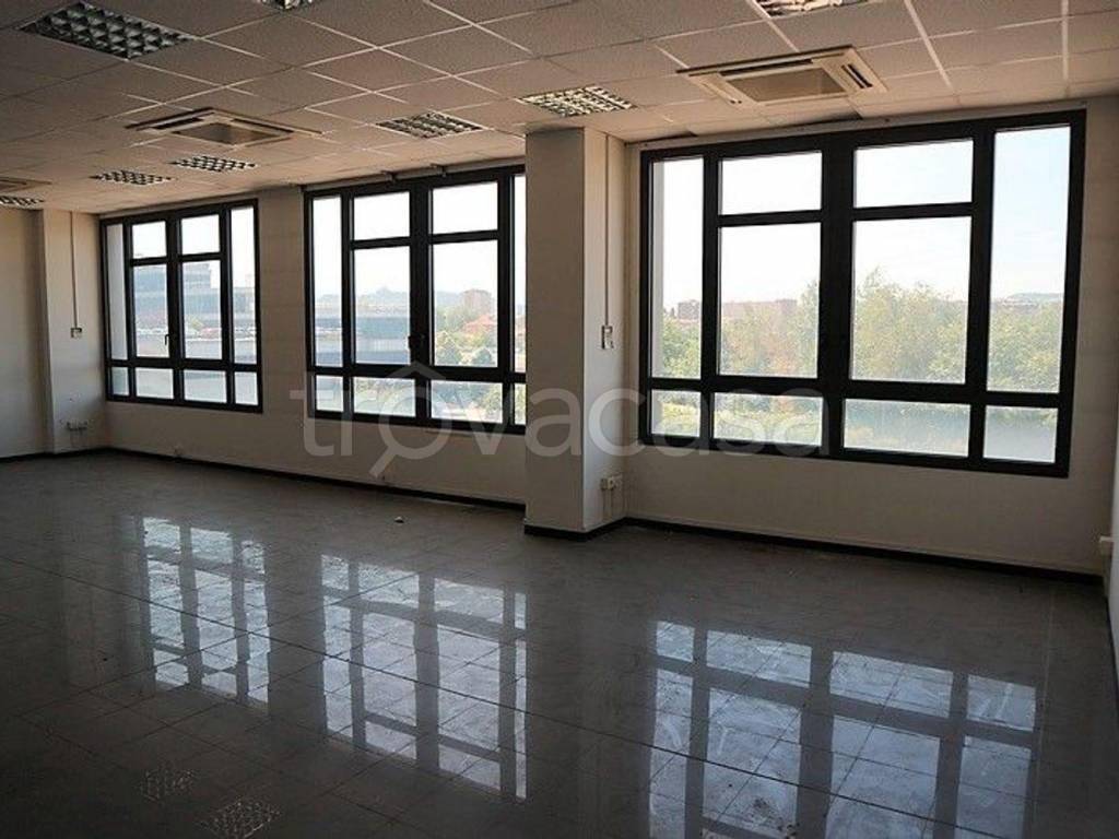 ufficio in affitto a Bologna in zona Aeroporto