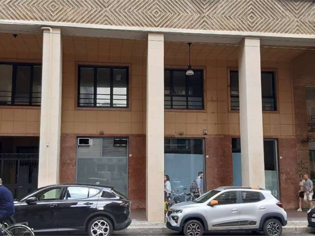 negozio in affitto a Bologna