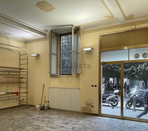 negozio in affitto a Bologna in zona Centro Storico