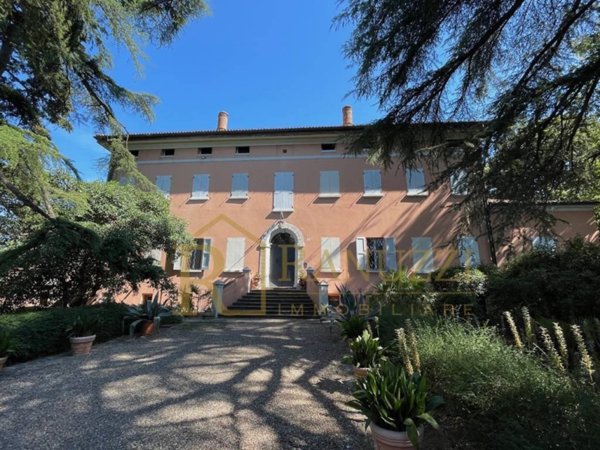 casa indipendente in affitto a Bologna in zona Santo Stefano
