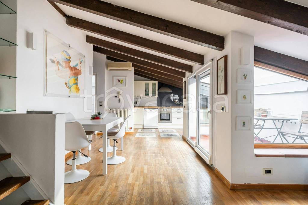 appartamento in affitto a Bologna in zona San Vitale