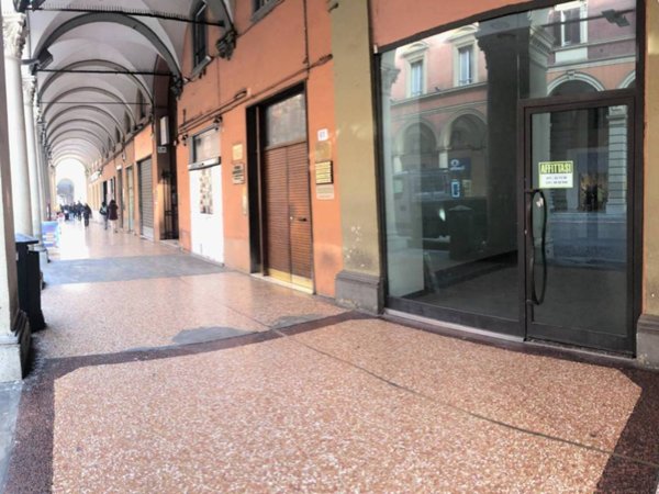 negozio in affitto a Bologna