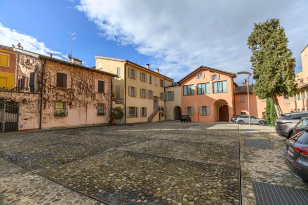 casa indipendente in affitto a Bologna in zona Santo Stefano