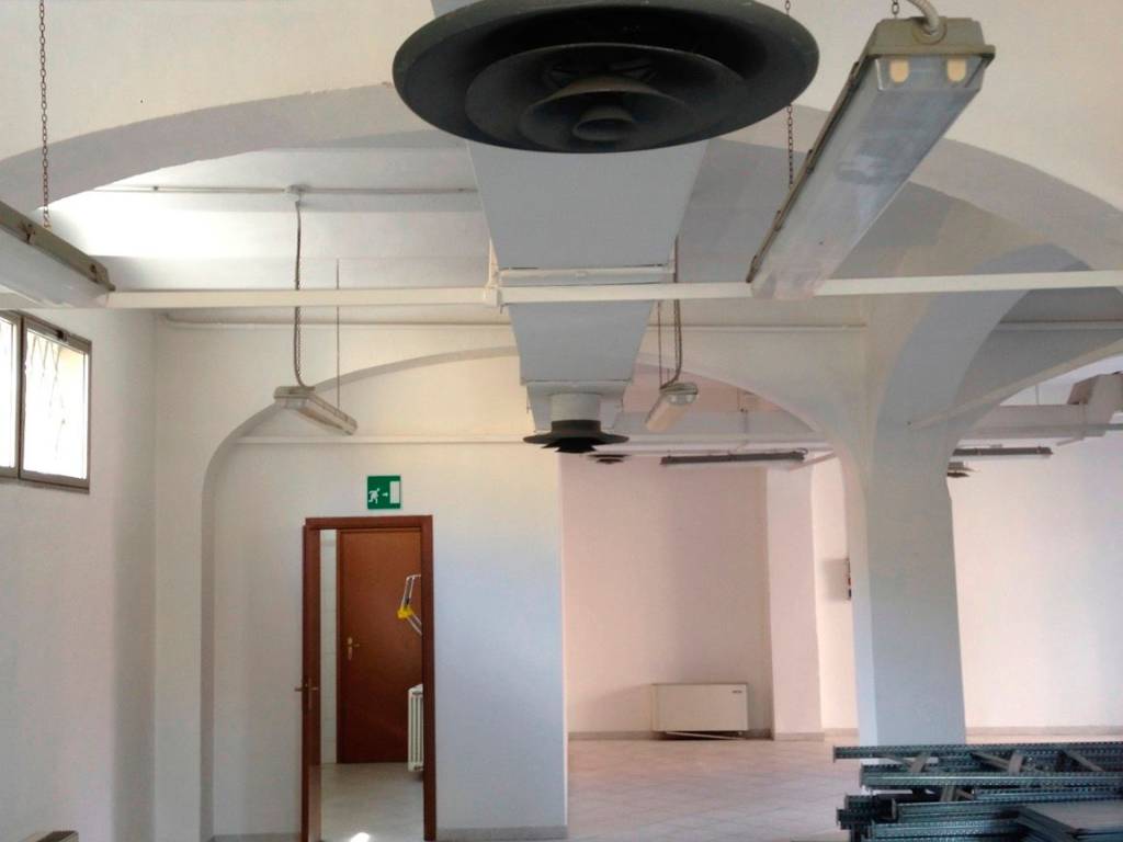 negozio in affitto a Bologna in zona Borgo Panigale