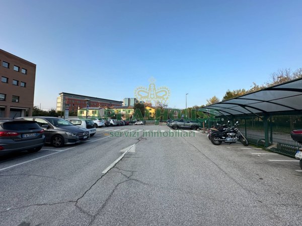 ufficio in affitto a Bologna in zona Lame