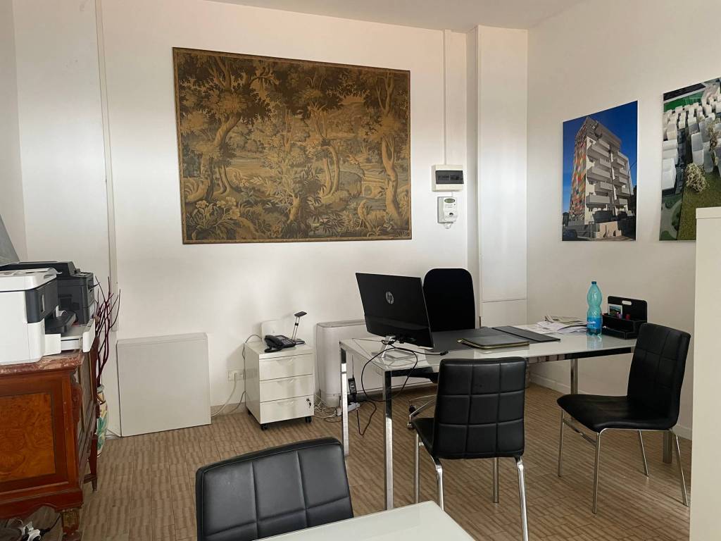 ufficio in affitto a Bologna in zona Saragozza