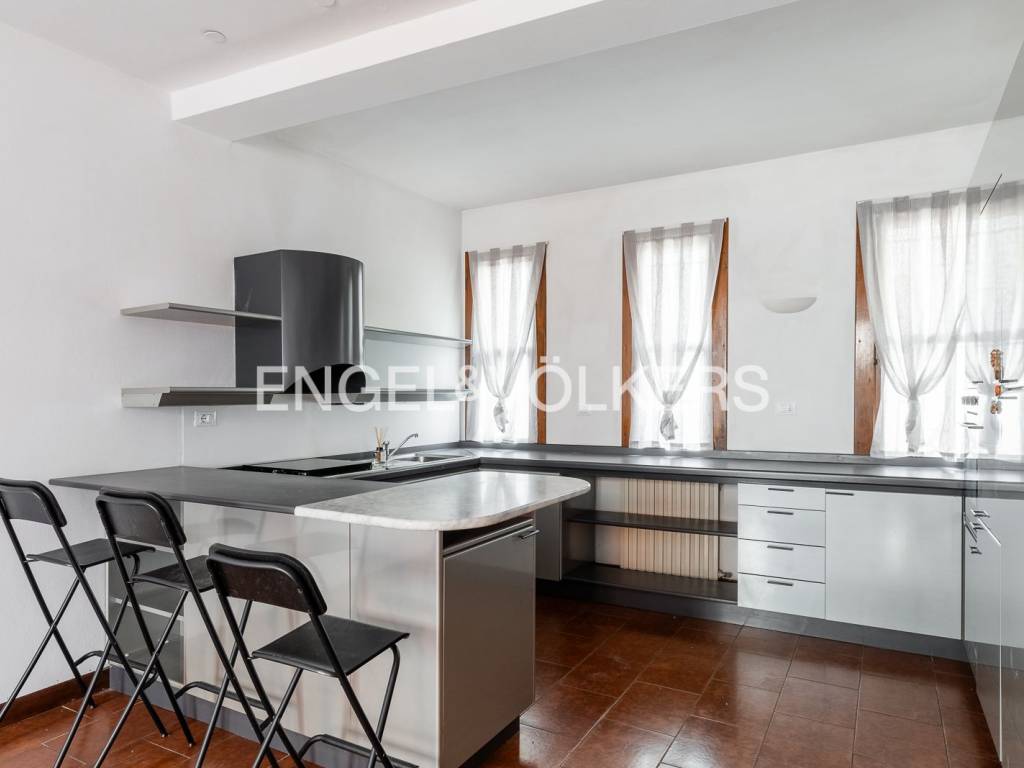 appartamento in affitto a Bologna in zona Santo Stefano