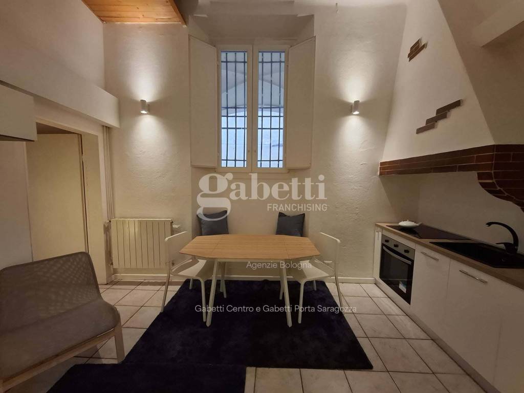 appartamento in affitto a Bologna in zona Saragozza