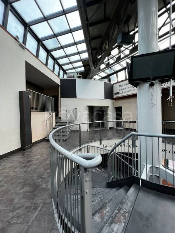 negozio in affitto a Bologna in zona Andrea Costa