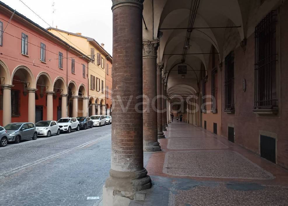 appartamento in affitto a Bologna in zona Santo Stefano