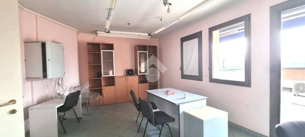 ufficio in affitto a Bologna in zona Corticella