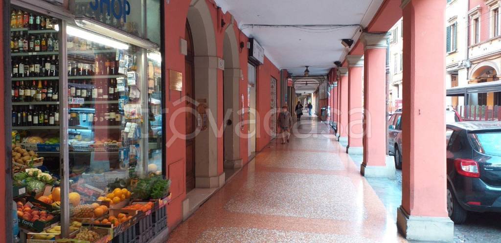 negozio in affitto a Bologna