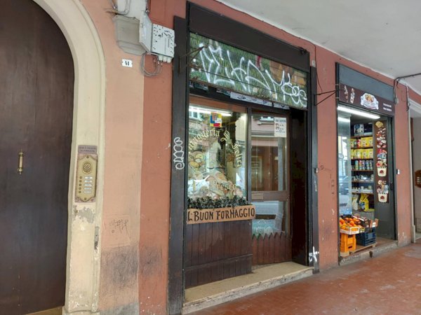 negozio in affitto a Bologna in zona Centro Storico