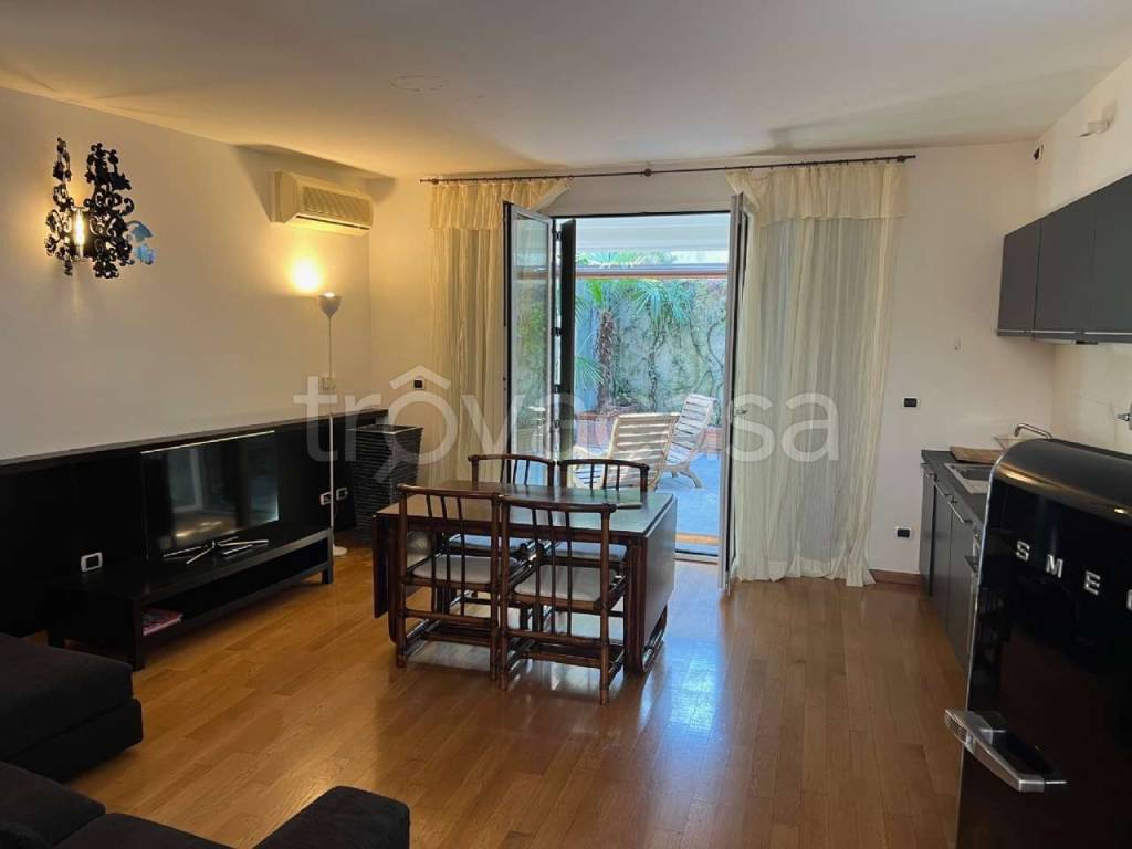 appartamento in affitto a Bologna in zona Santo Stefano