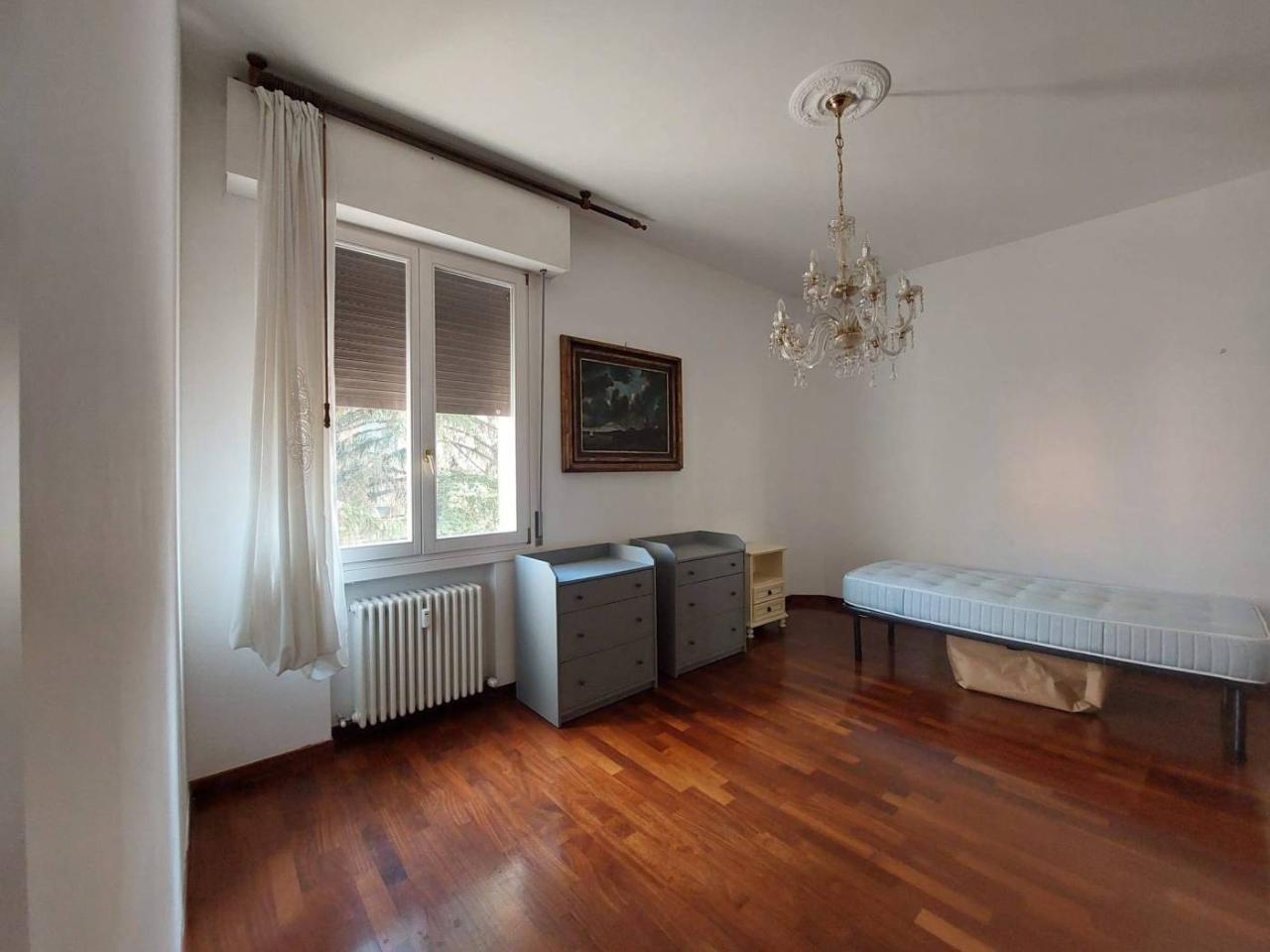 negozio in affitto a Bologna in zona Quartiere Navile