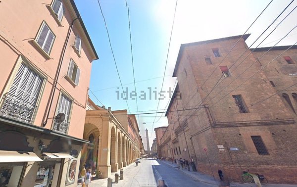 negozio in affitto a Bologna in zona Centro Storico