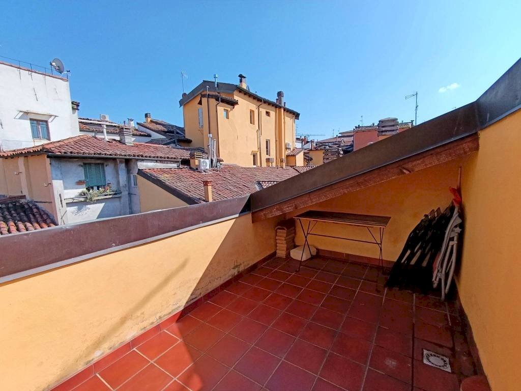 appartamento in affitto a Bologna in zona Saragozza