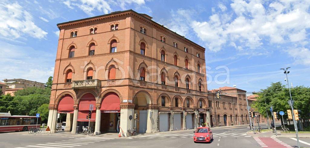 ufficio in affitto a Bologna in zona Saffi