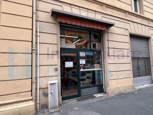 negozio in affitto a Bologna in zona Quartiere Porto