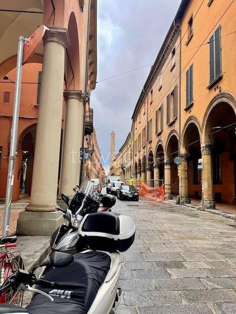 locale di sgombero in affitto a Bologna in zona Centro Storico