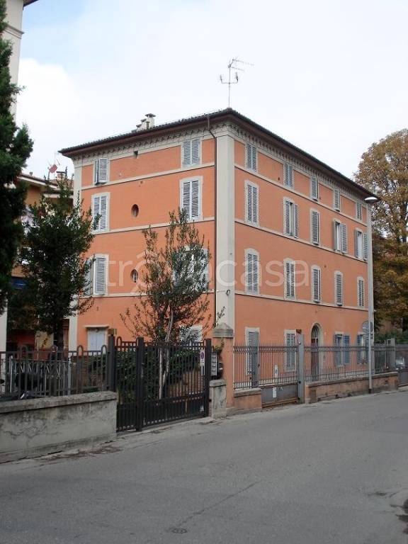 appartamento in affitto a Bologna in zona Santo Stefano