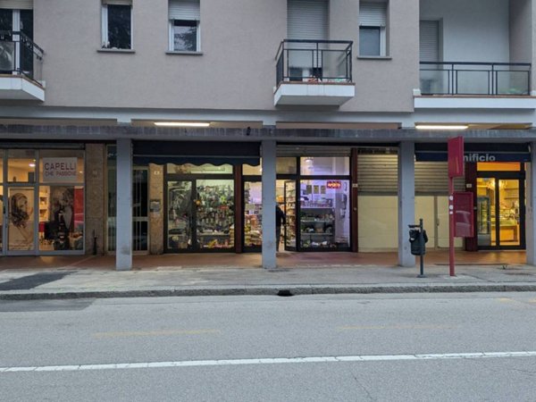 negozio in affitto a Bologna in zona Corticella