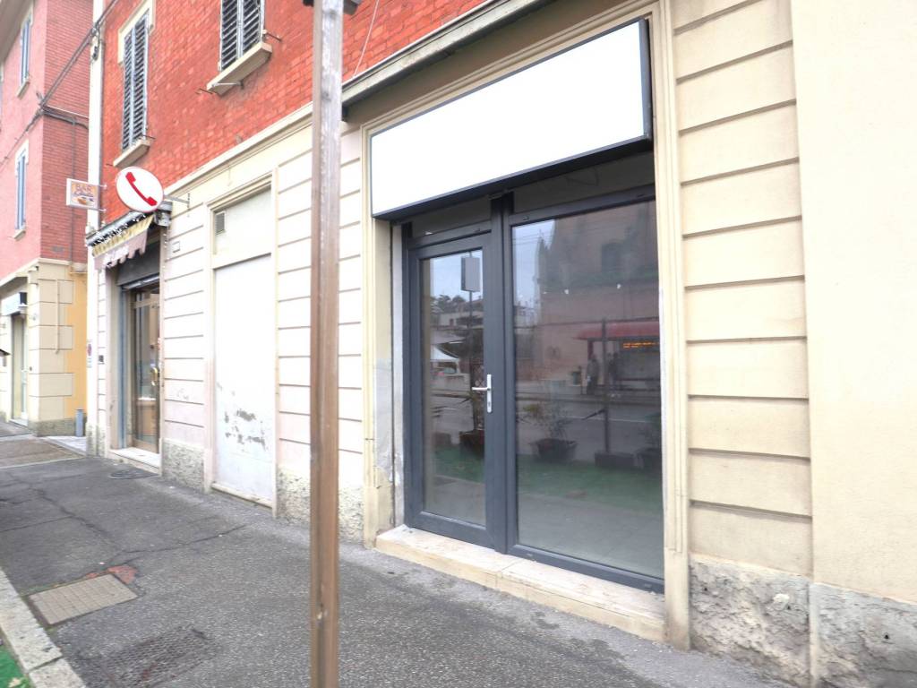 negozio in affitto a Bologna in zona Borgo Panigale