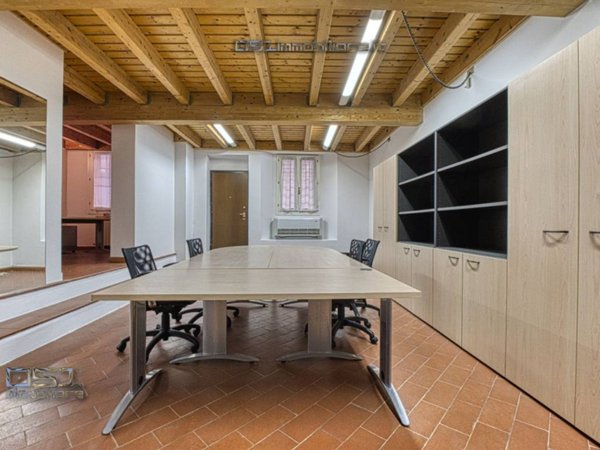 ufficio in affitto a Bologna in zona Santo Stefano
