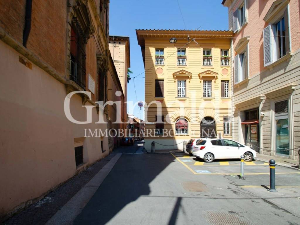 quadrivano in affitto a Bologna in zona San Vitale