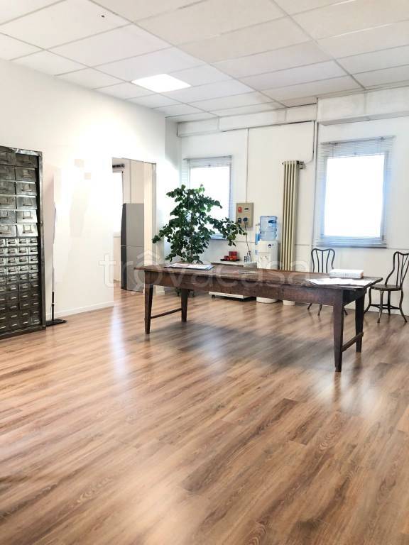 ufficio in affitto a Bologna in zona San Vitale