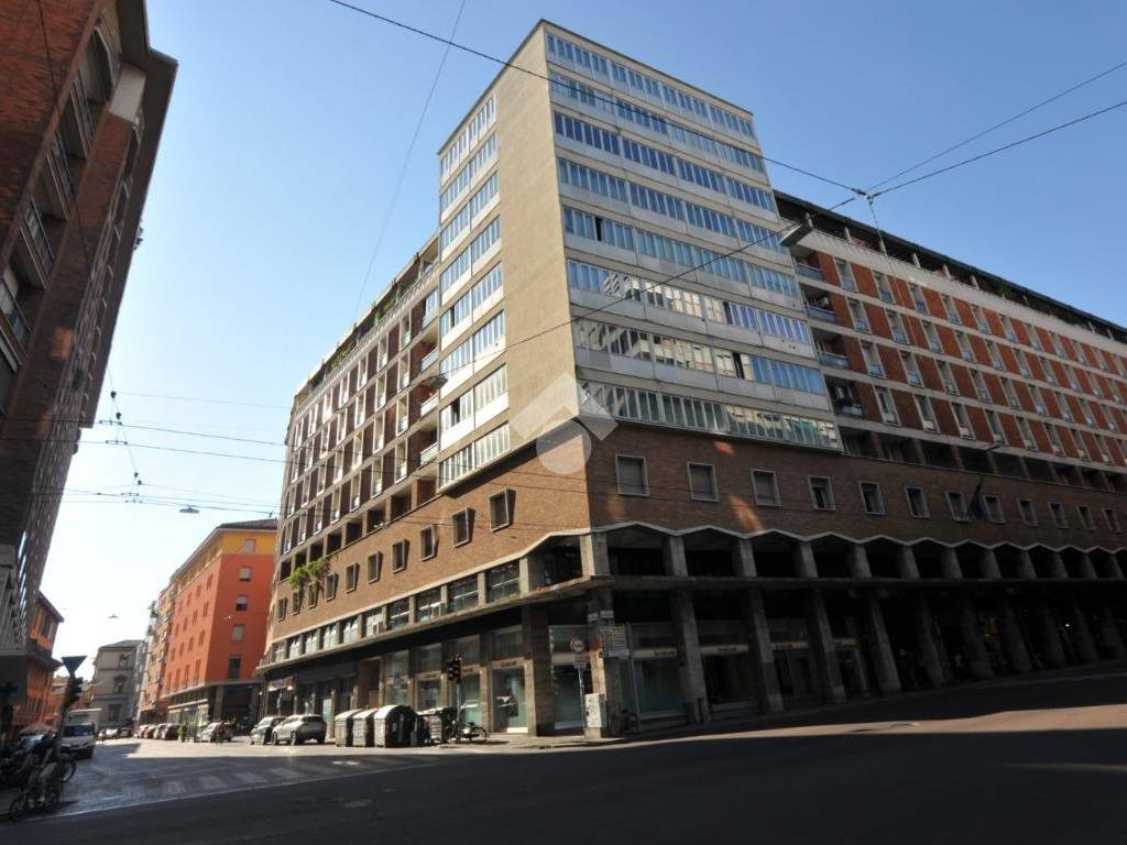 ufficio in affitto a Bologna in zona Quartiere Porto