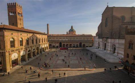 negozio in affitto a Bologna in zona Centro Storico