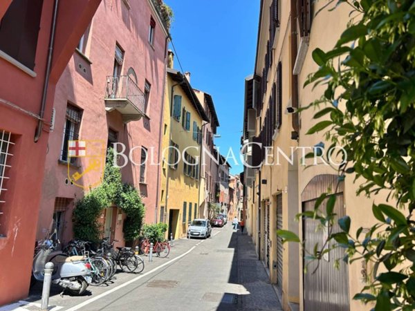 appartamento in affitto a Bologna in zona Santo Stefano