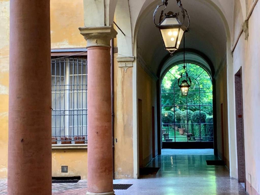 appartamento in affitto a Bologna in zona Santo Stefano