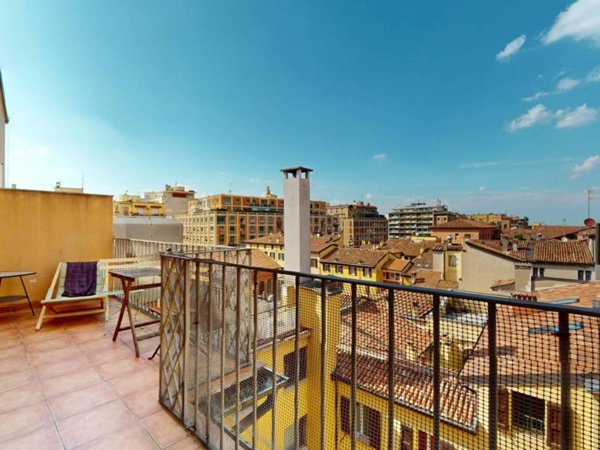 negozio in affitto a Bologna in zona Centro Storico