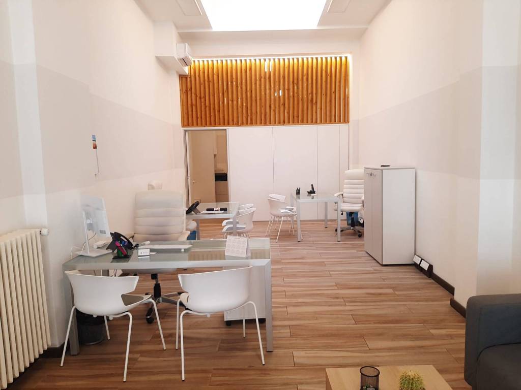 negozio in affitto a Bologna
