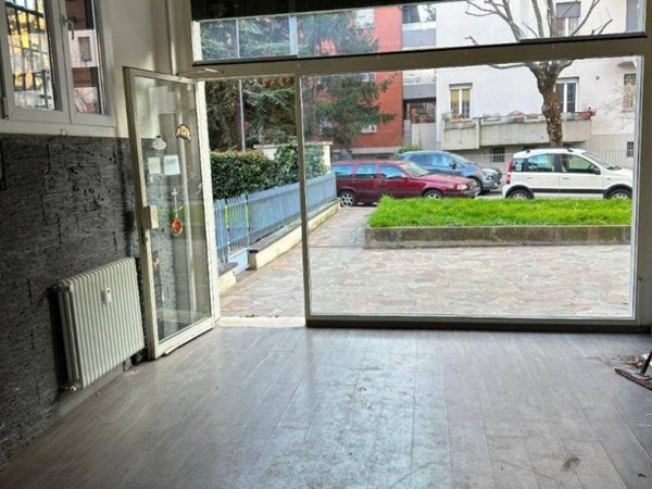 negozio in affitto a Bologna in zona Savena