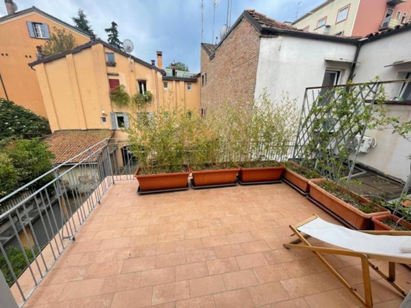 appartamento in affitto a Bologna in zona Santo Stefano