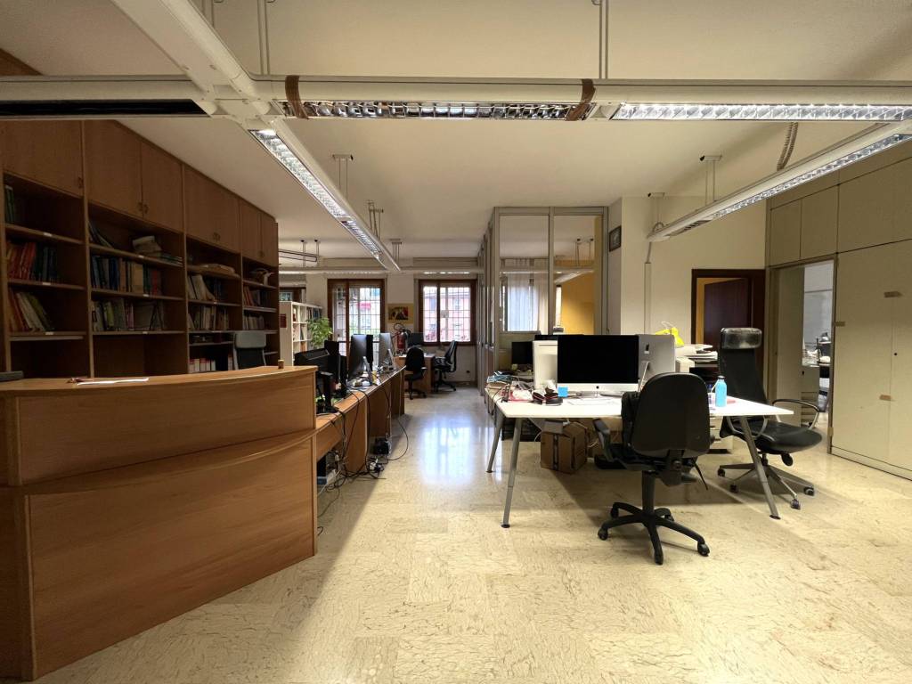ufficio in affitto a Bologna in zona Saffi