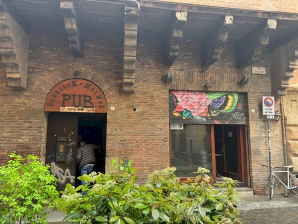 negozio in affitto a Bologna in zona Centro Storico