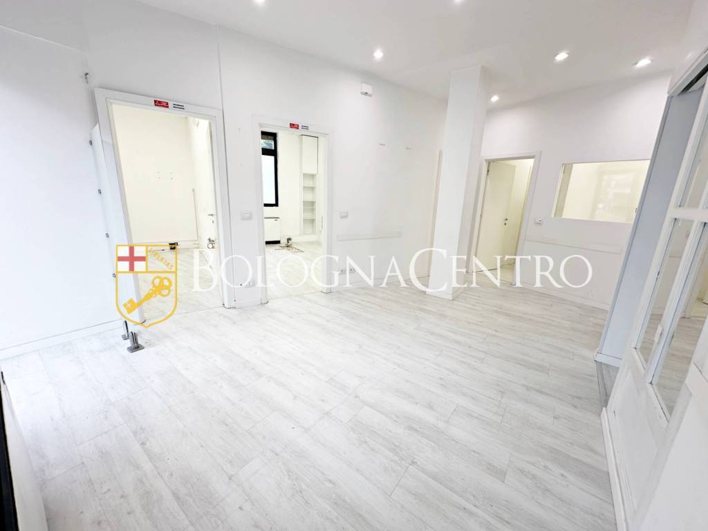 negozio in affitto a Bologna in zona Savena
