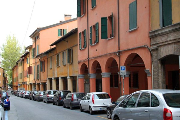 negozio in affitto a Bologna in zona Centro Storico