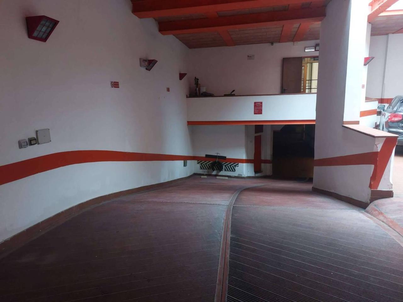 negozio in affitto a Bologna in zona Centro Storico
