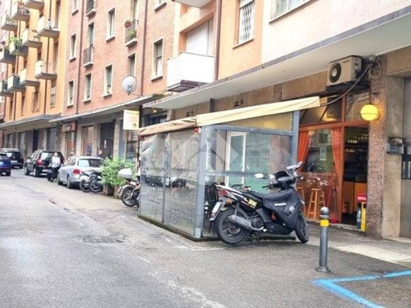 negozio in affitto a Bologna