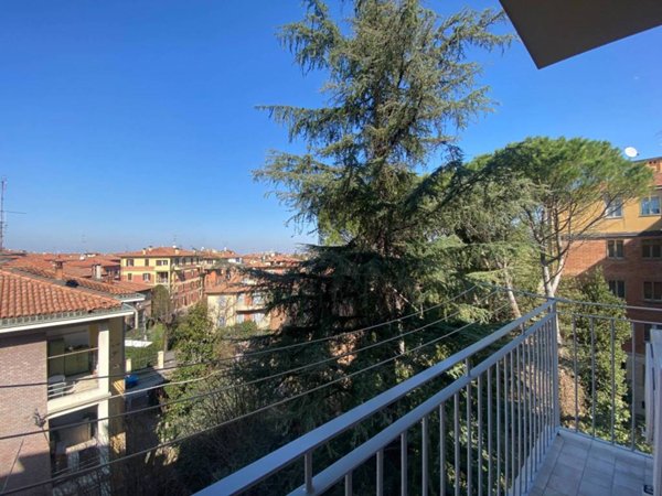 appartamento in affitto a Bologna in zona Saffi