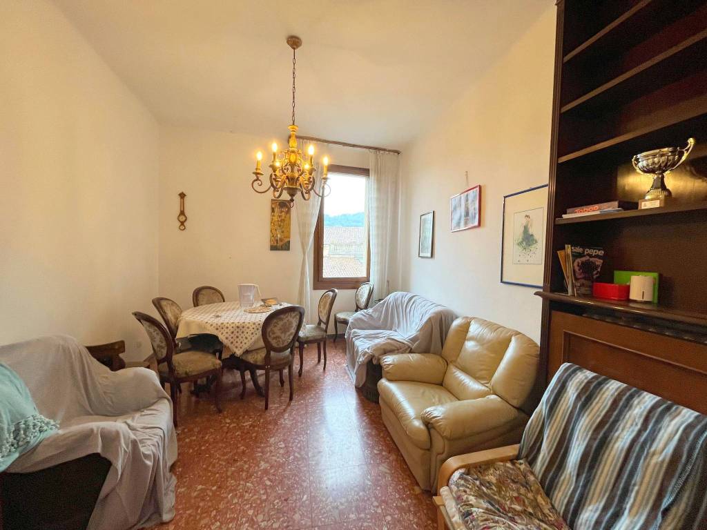 appartamento in affitto a Bologna in zona Saragozza