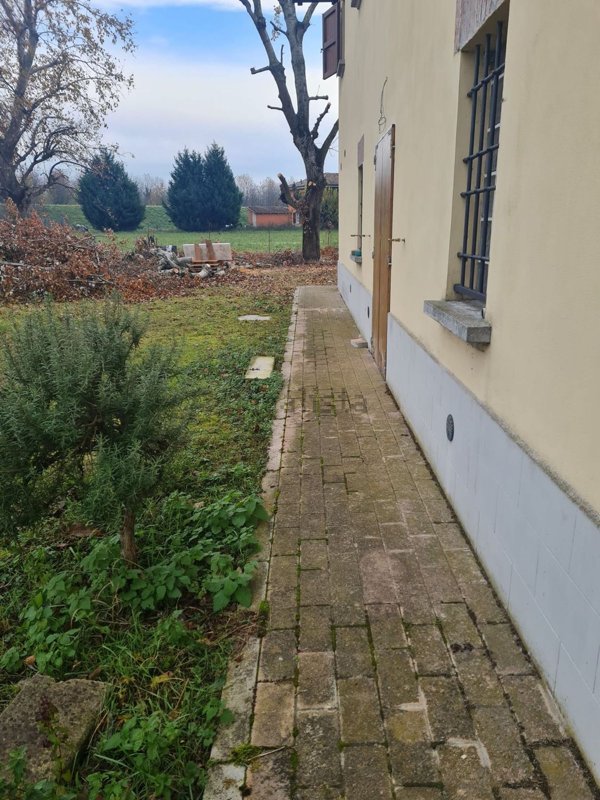 casa indipendente in affitto a Bologna in zona Aeroporto