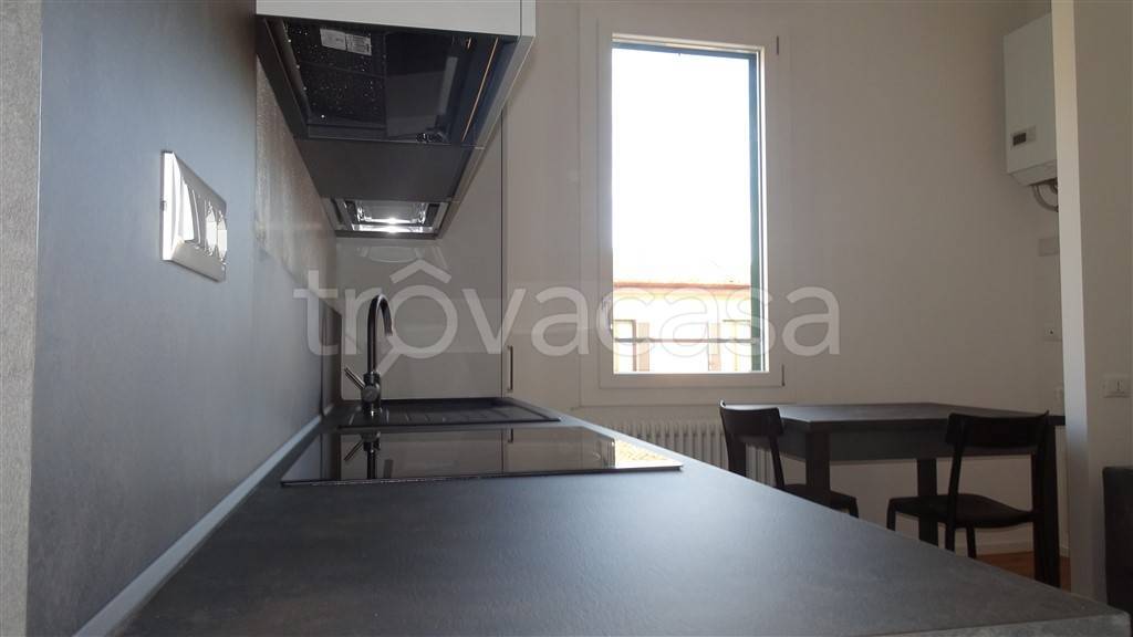 appartamento in affitto a Bologna in zona Saragozza